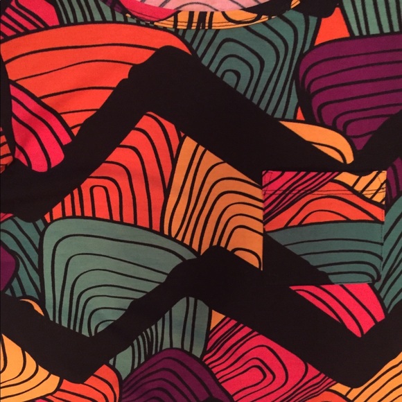 Carly 3 Dress Bundle!! LuLaRoe ⭐️ - Picture 3 of 8